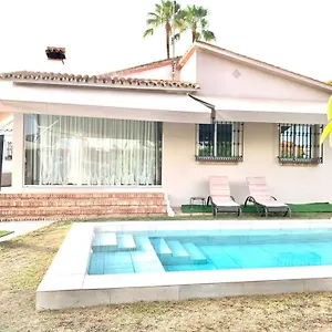 villa-aura-500-metros-de-la-playa.es-andalucia.com/